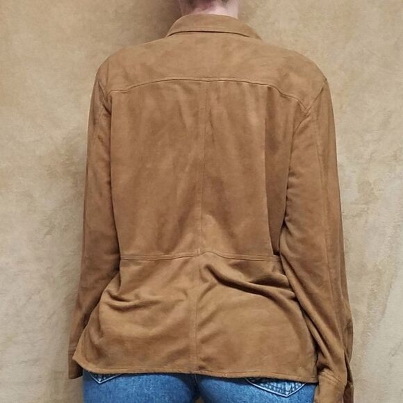 VINTAGE 90s JNY Camel Faux Suede Button Up Top - Picture 8 of 11